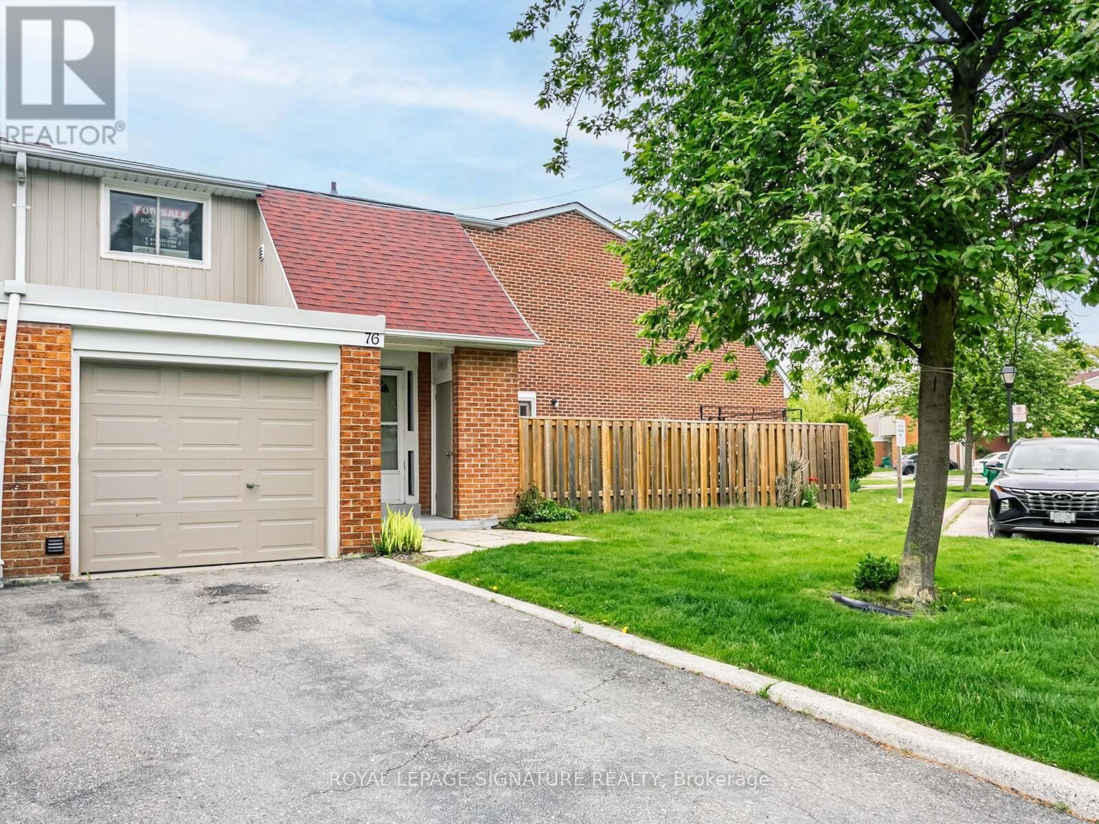 76 - 215 MISSISSAUGA VALLEY BOULEVARD Image 2