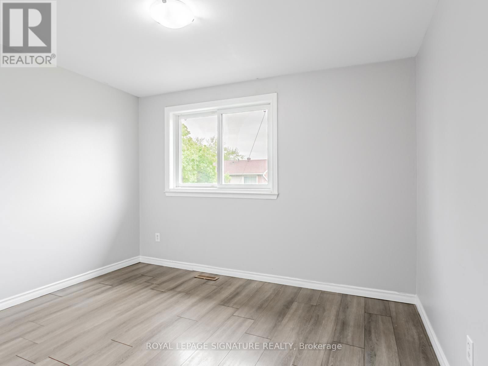 76 - 215 MISSISSAUGA VALLEY BOULEVARD Image 22