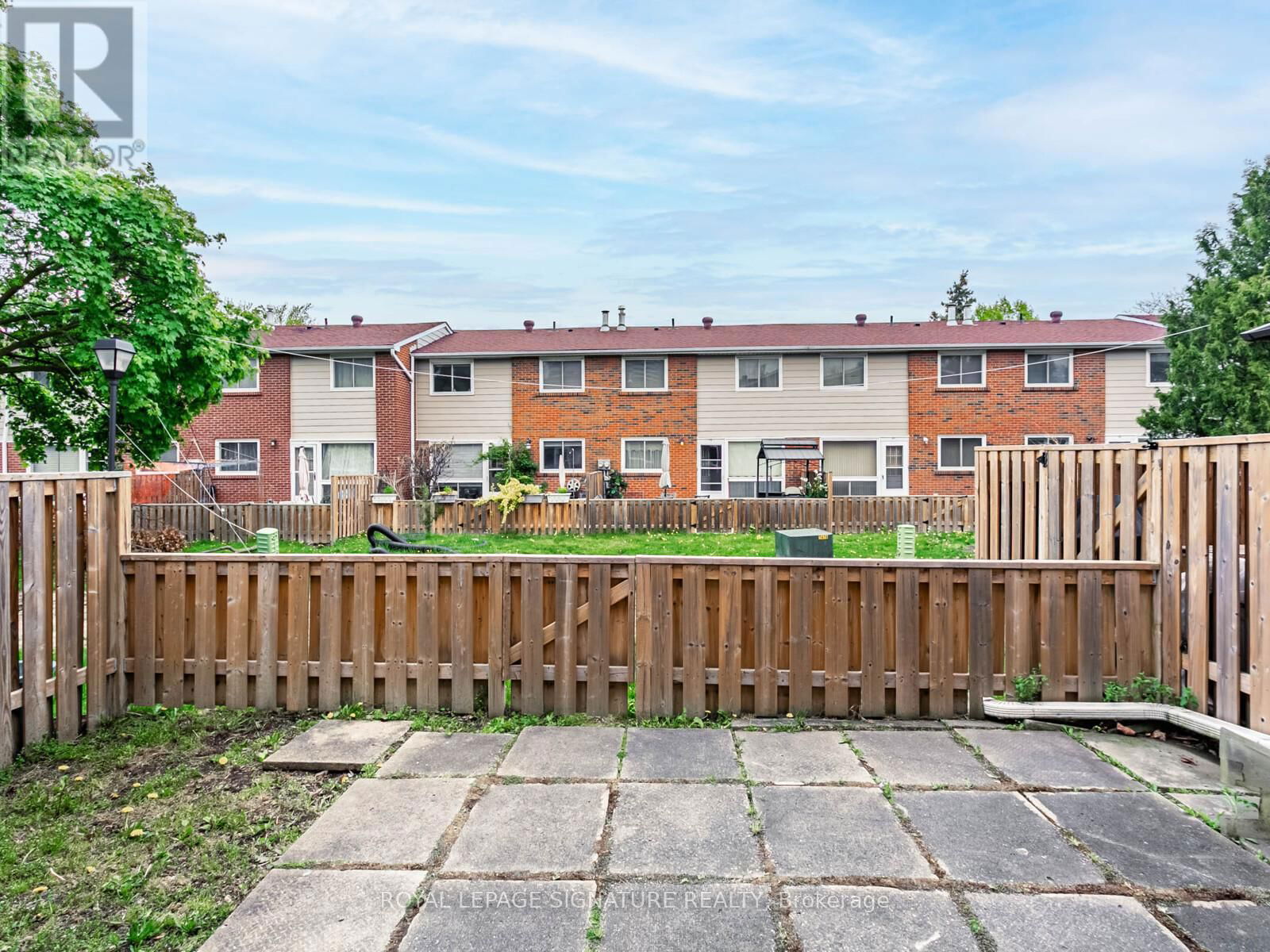 76 - 215 MISSISSAUGA VALLEY BOULEVARD Image 26