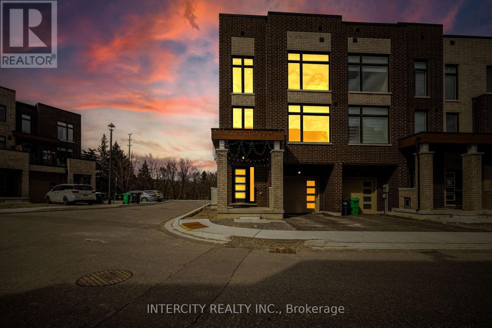 19 QUEENPOST DRIVE Image 1