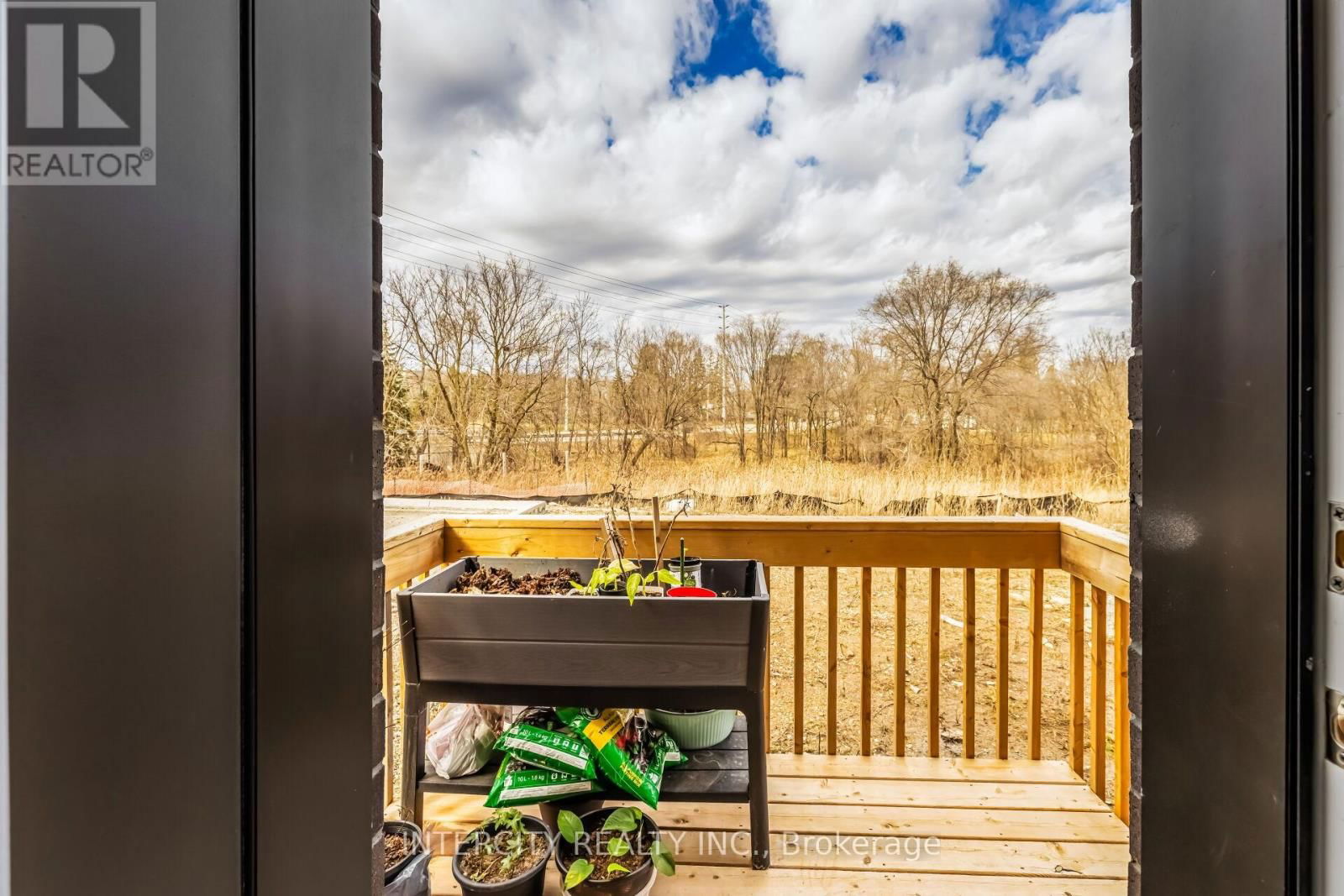 19 QUEENPOST DRIVE Image 10