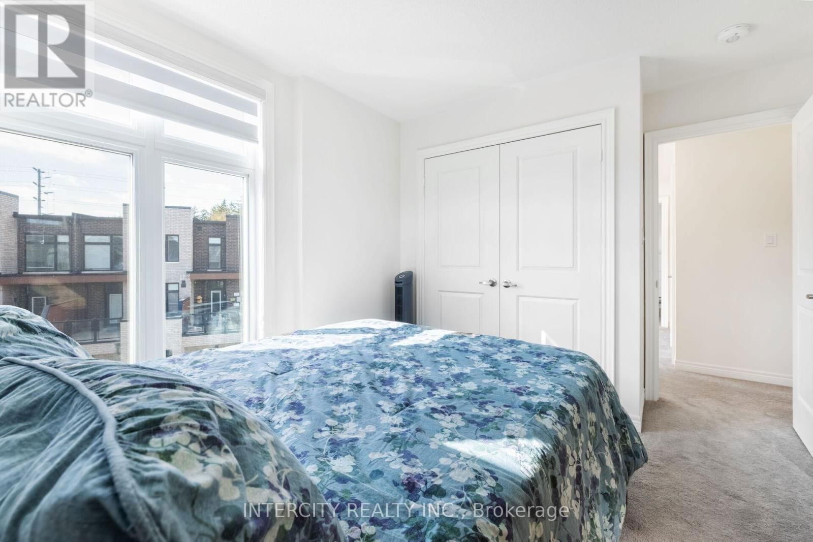 19 QUEENPOST DRIVE Image 39