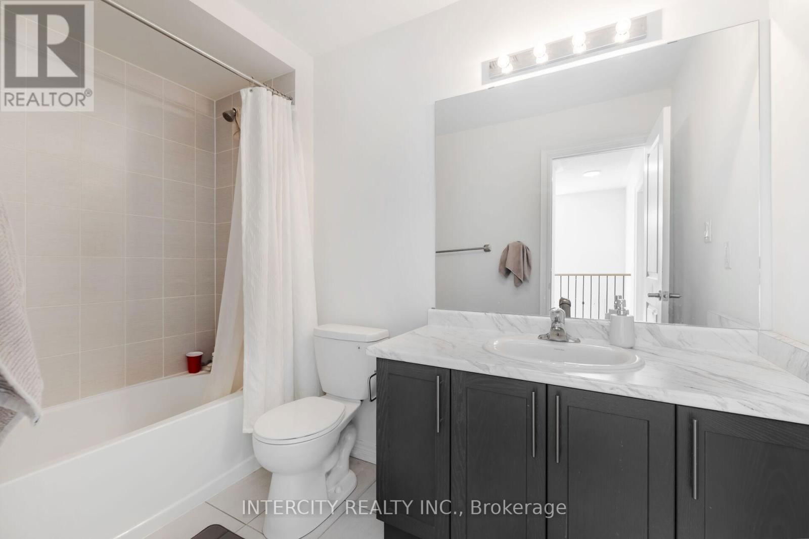 19 QUEENPOST DRIVE Image 44