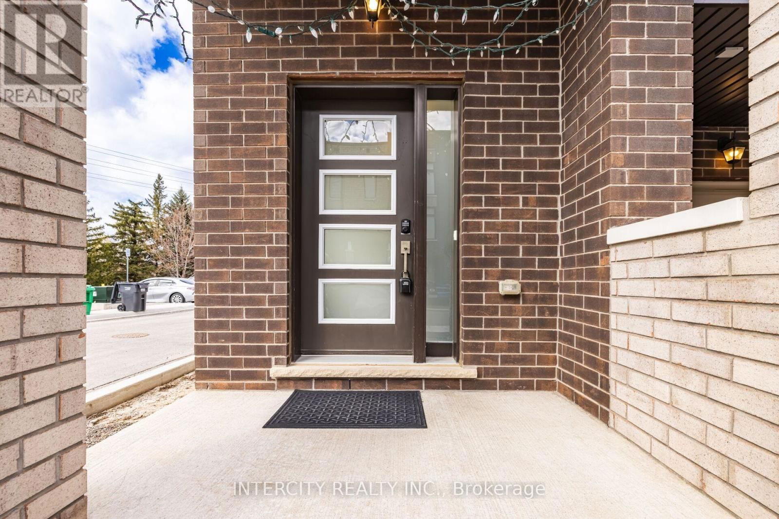 19 QUEENPOST DRIVE Image 5