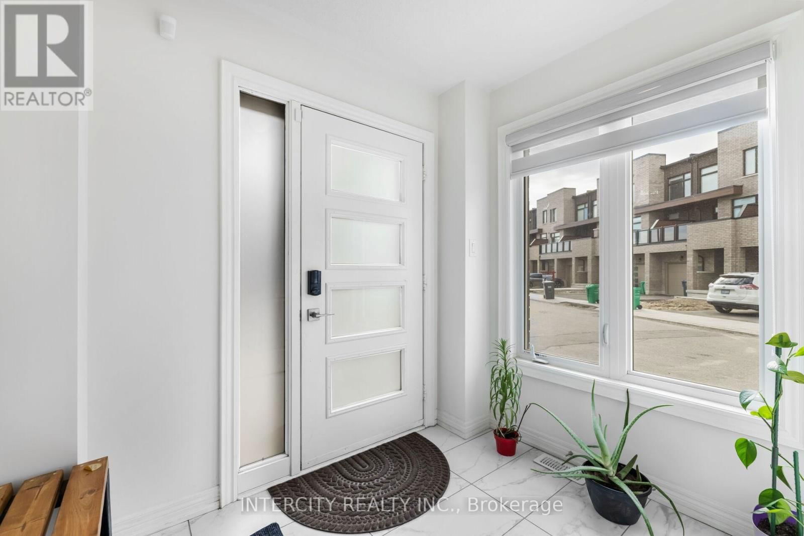 19 QUEENPOST DRIVE Image 6