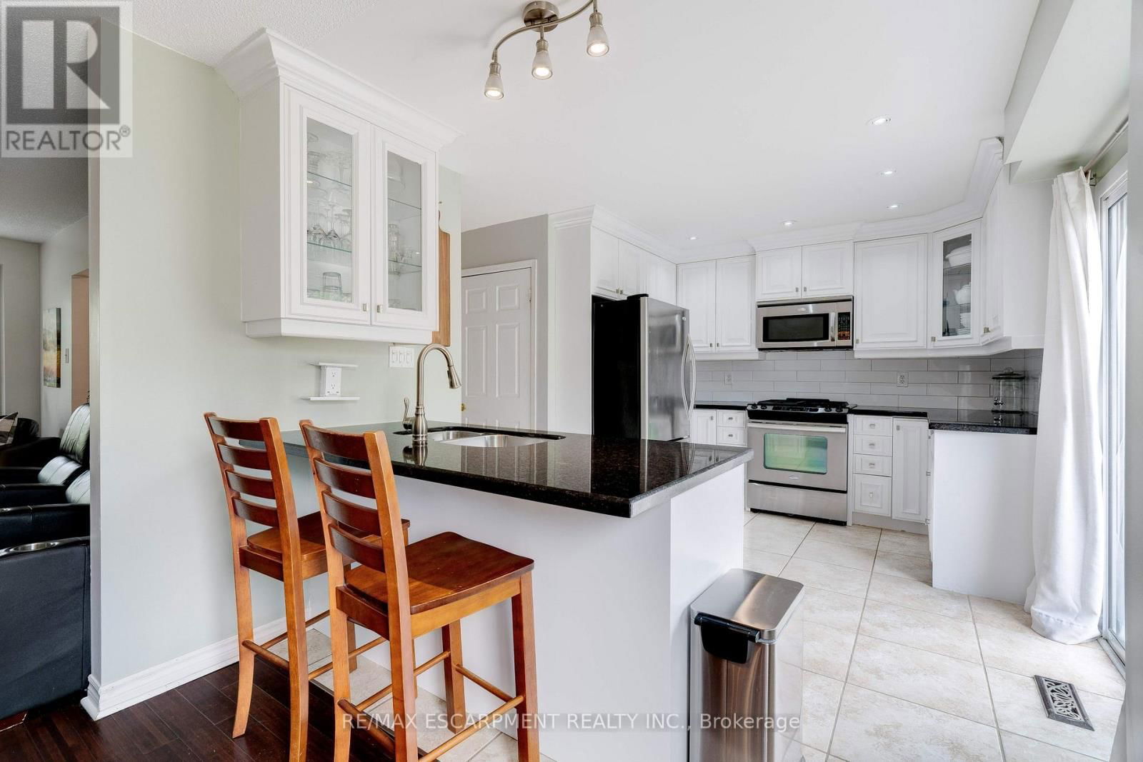 2408 PAULA COURT Image 12