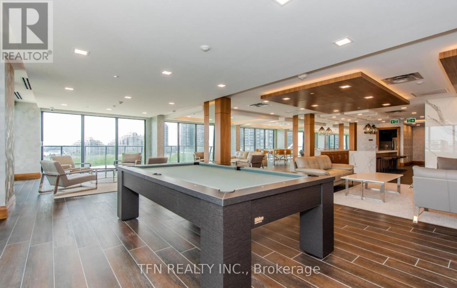2213 - 30 SHORE BREEZE DRIVE Image 17