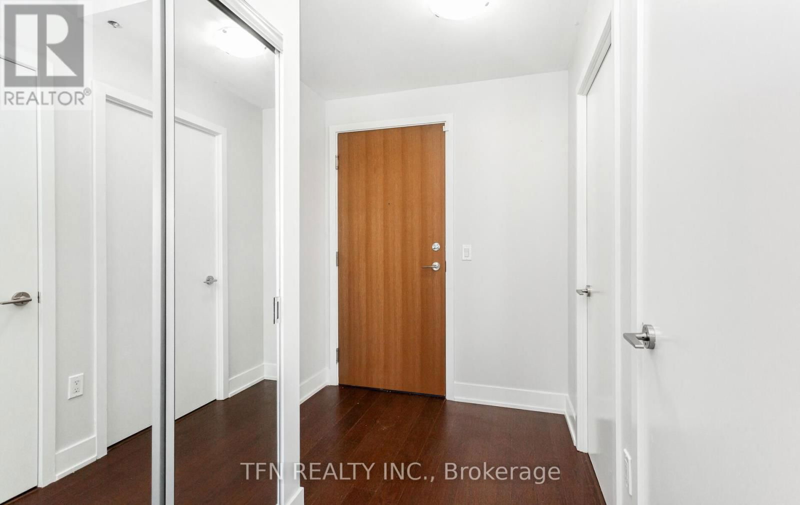 2213 - 30 SHORE BREEZE DRIVE Image 23