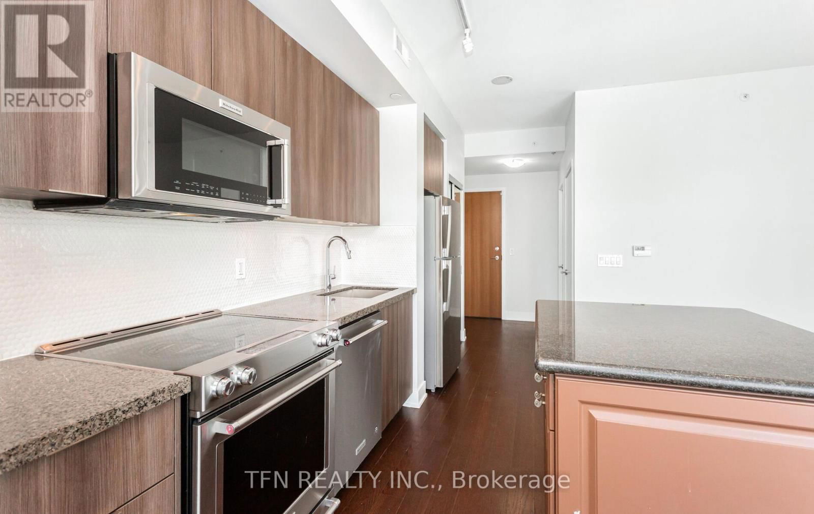 2213 - 30 SHORE BREEZE DRIVE Image 4