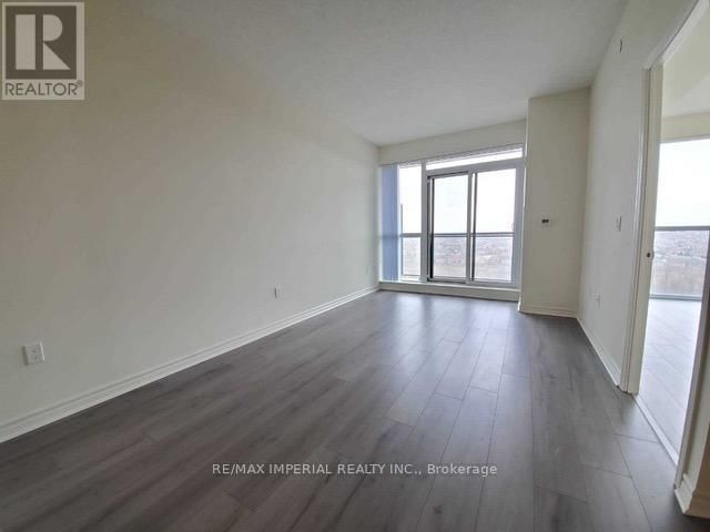 1618 - 349 RATHBURN ROAD WEST Image 3