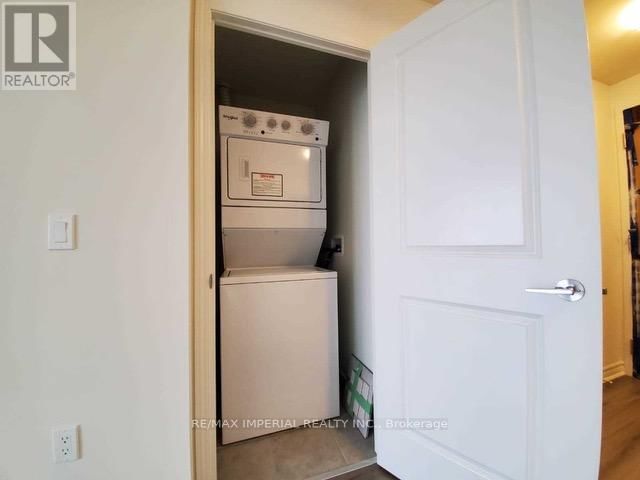 1618 - 349 RATHBURN ROAD WEST Image 7