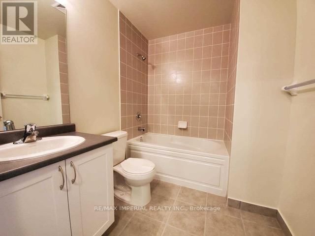 1618 - 349 RATHBURN ROAD WEST Image 8