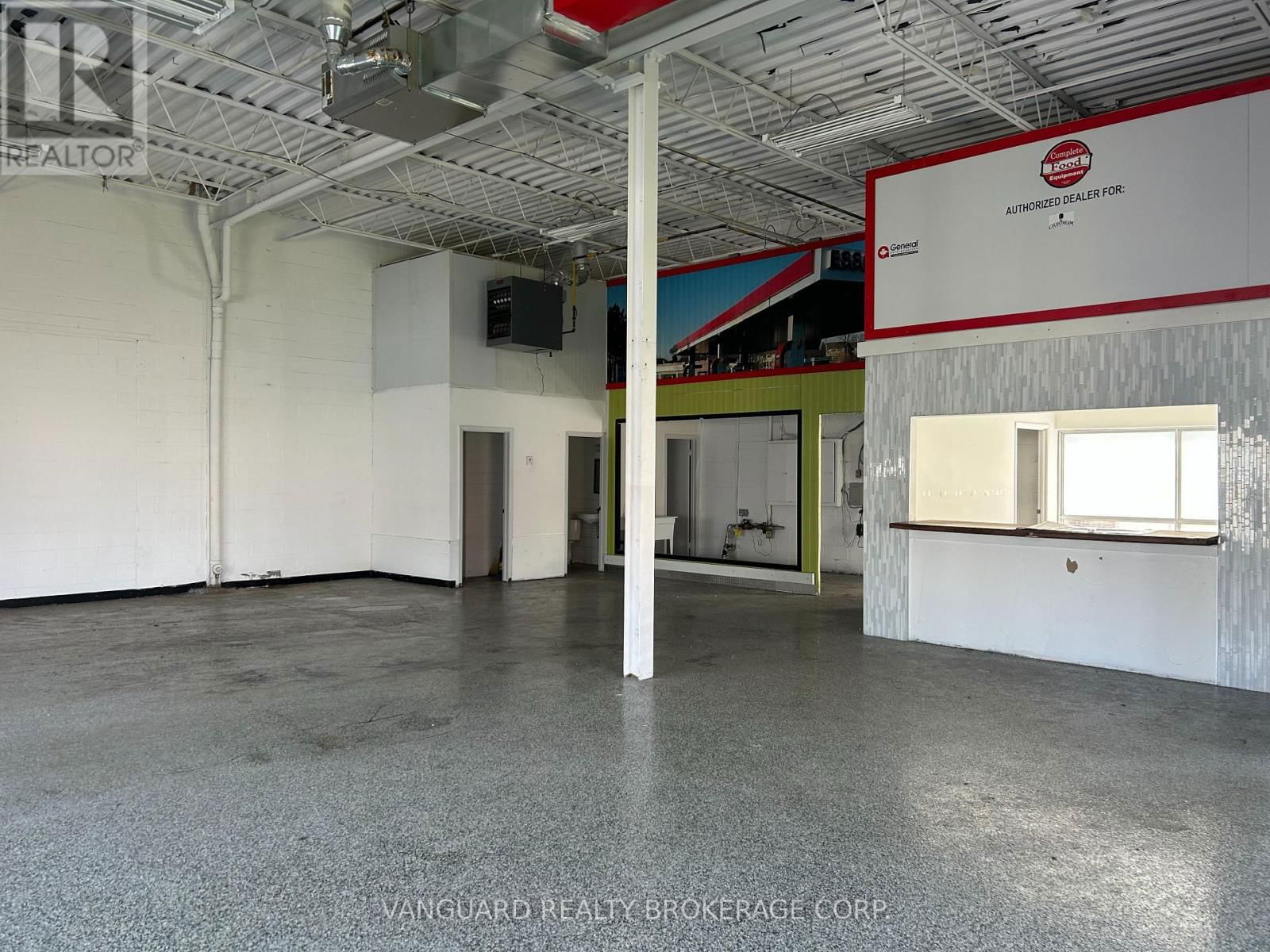 1 - 149 NORFINCH AVENUE Image 3