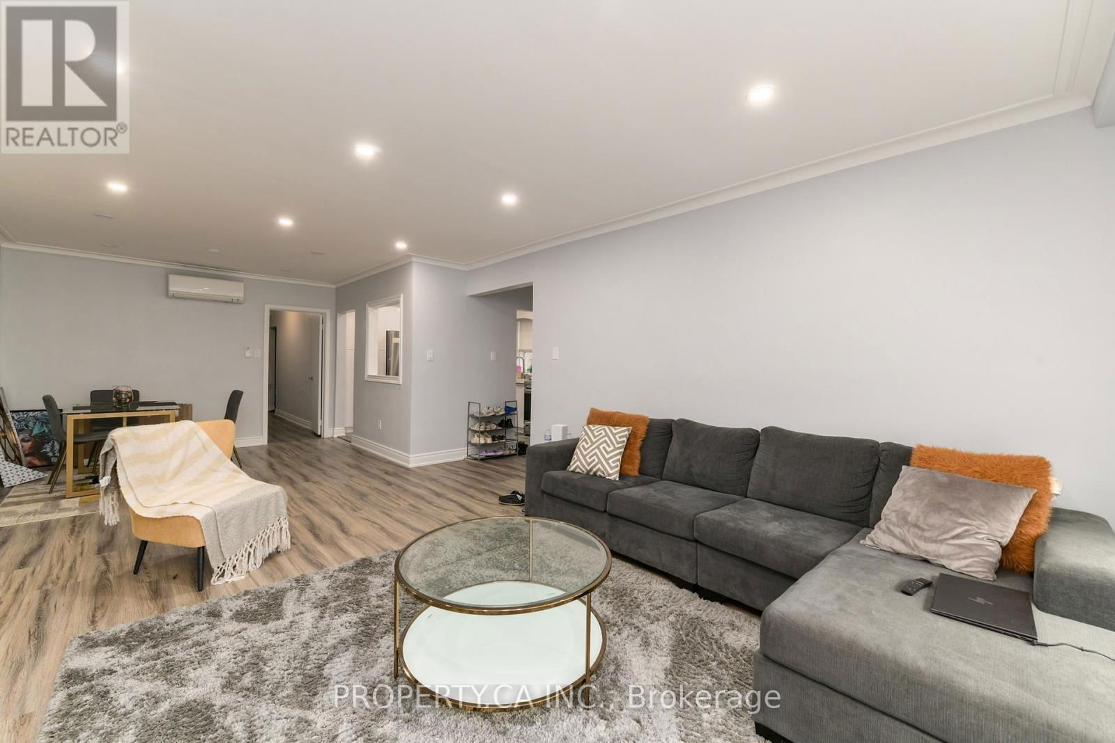 2 - 749 MARLEE AVENUE Image 10