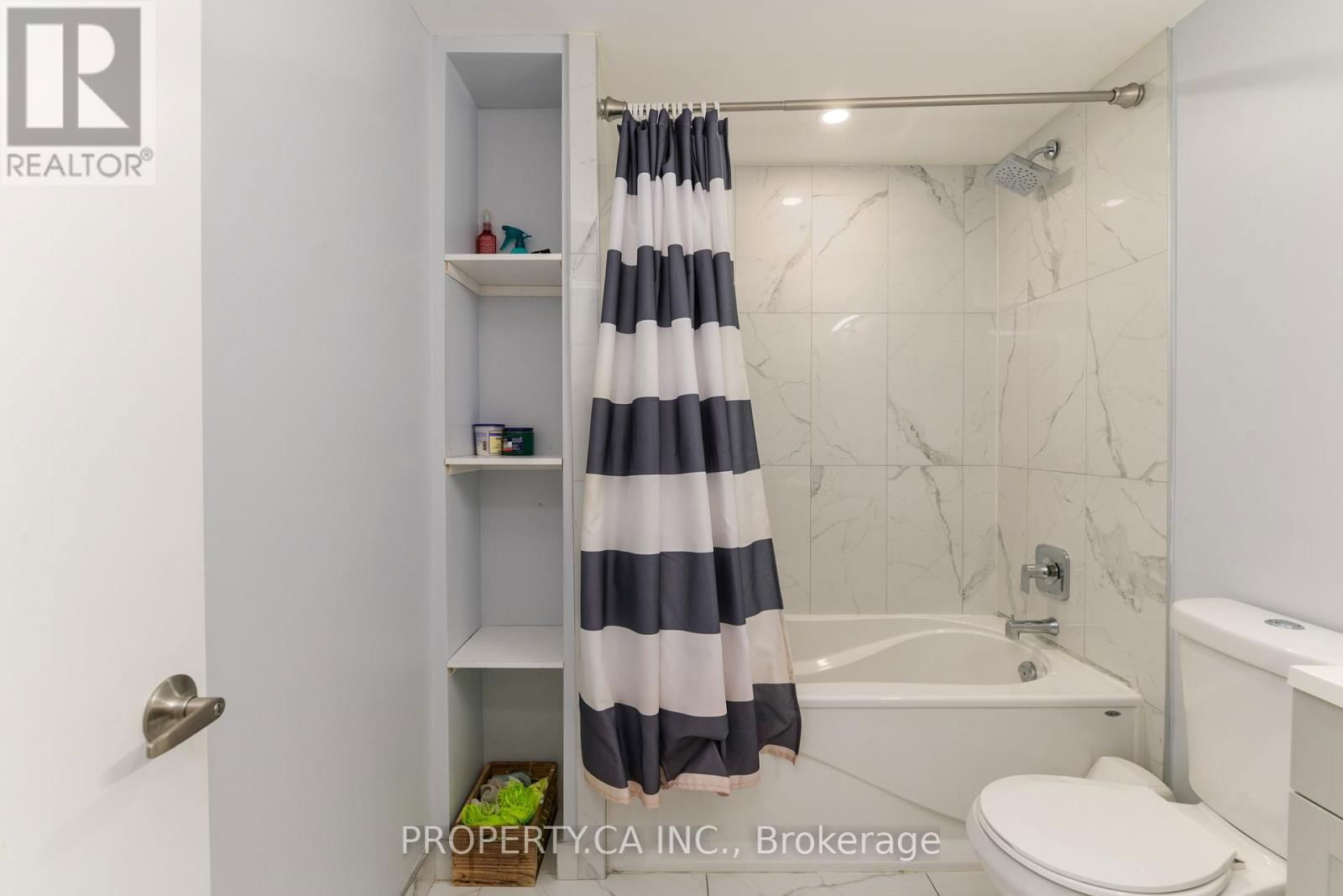 2 - 749 MARLEE AVENUE Image 15