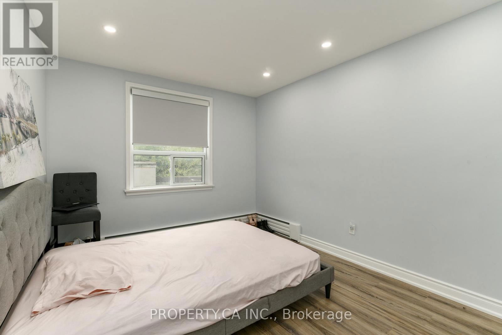 2 - 749 MARLEE AVENUE Image 25