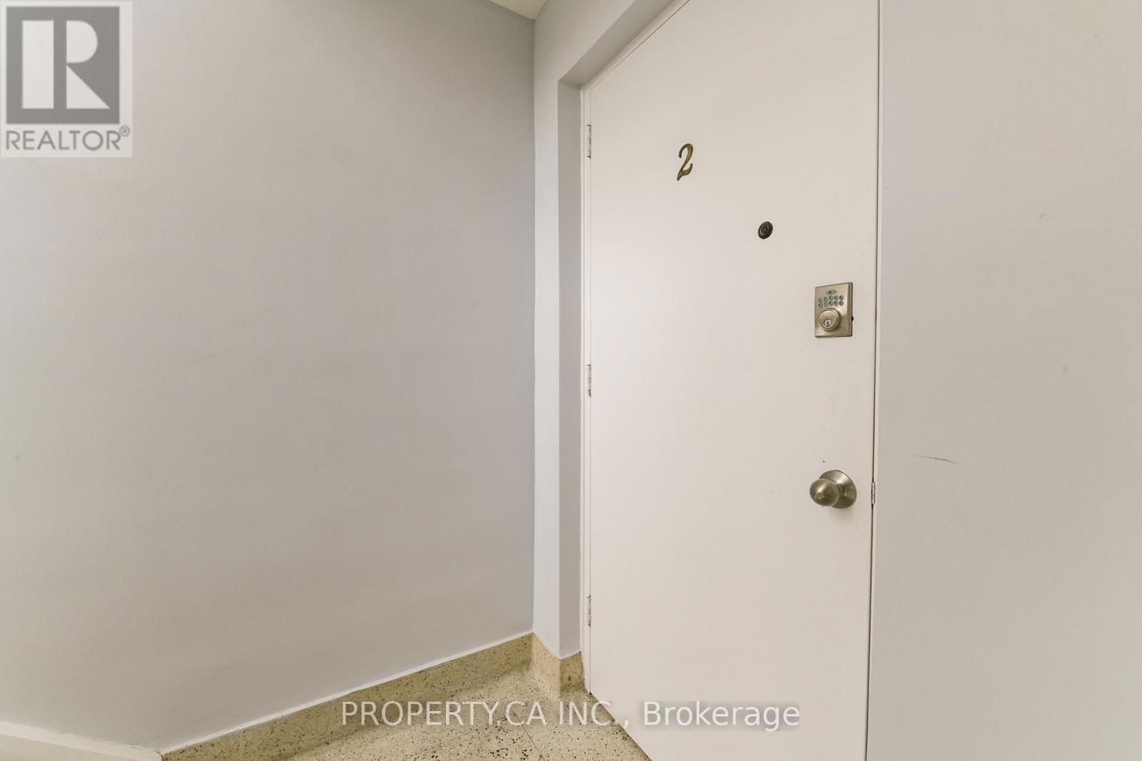 2 - 749 MARLEE AVENUE Image 4