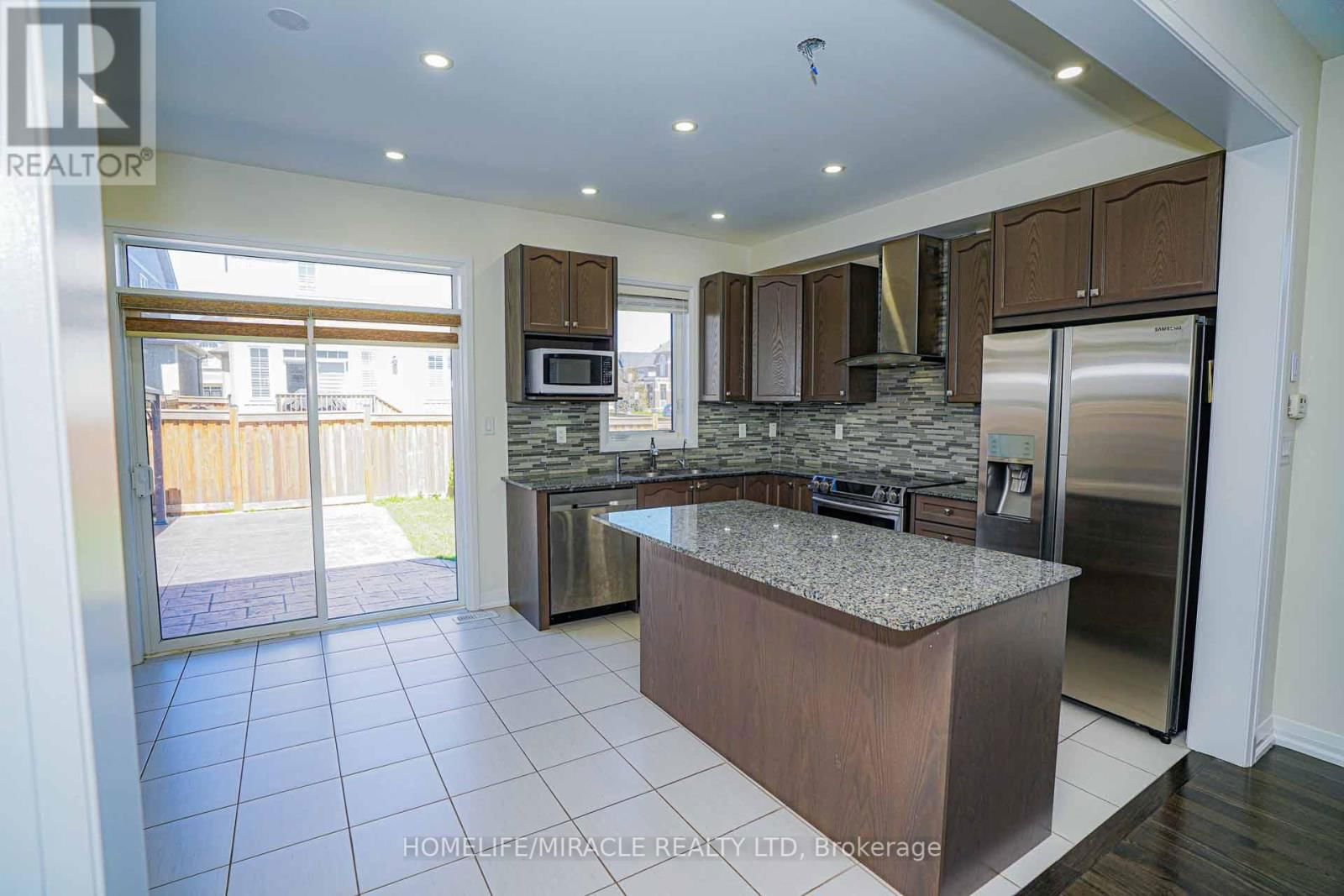 35 DREW BROWN BOULEVARD Image 8