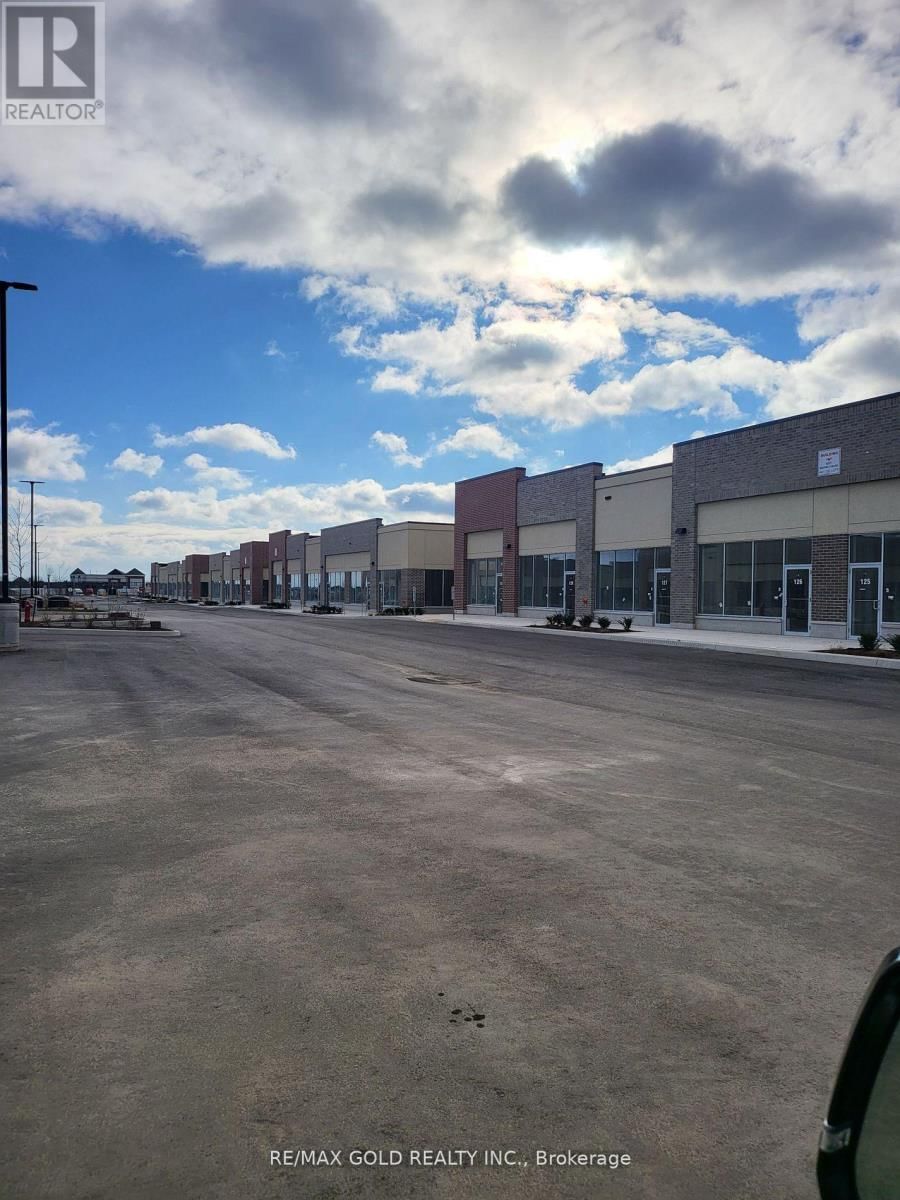 101 - 6161 MAYFIELD ROAD Image 4
