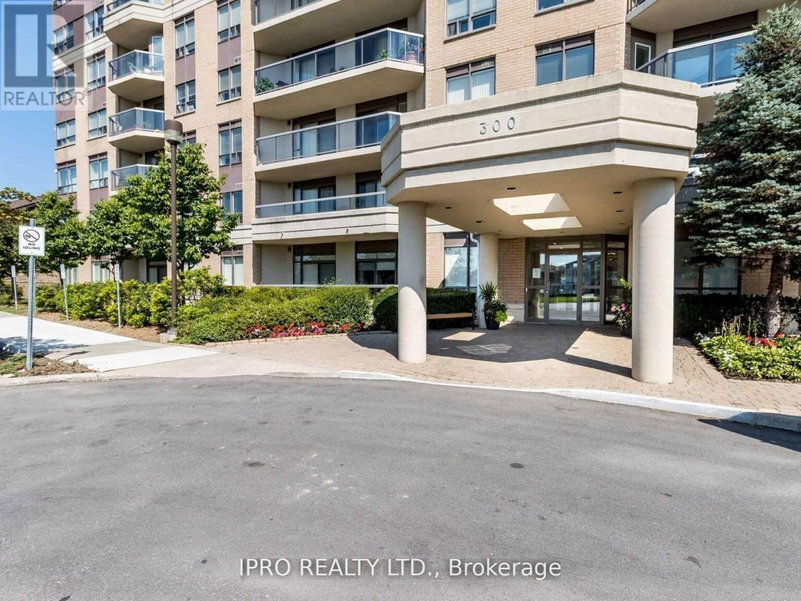 207 - 300 RAY LAWSON BOULEVARD Image 3