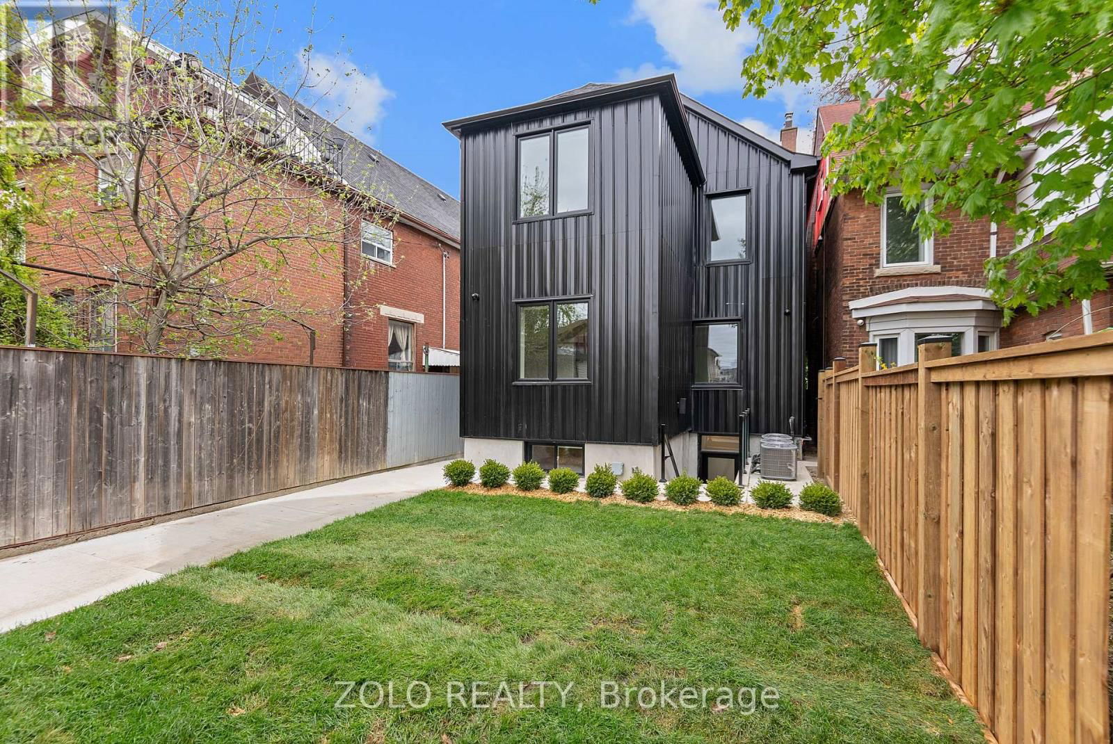 Lower - 1556 DAVENPORT ROAD Image 2