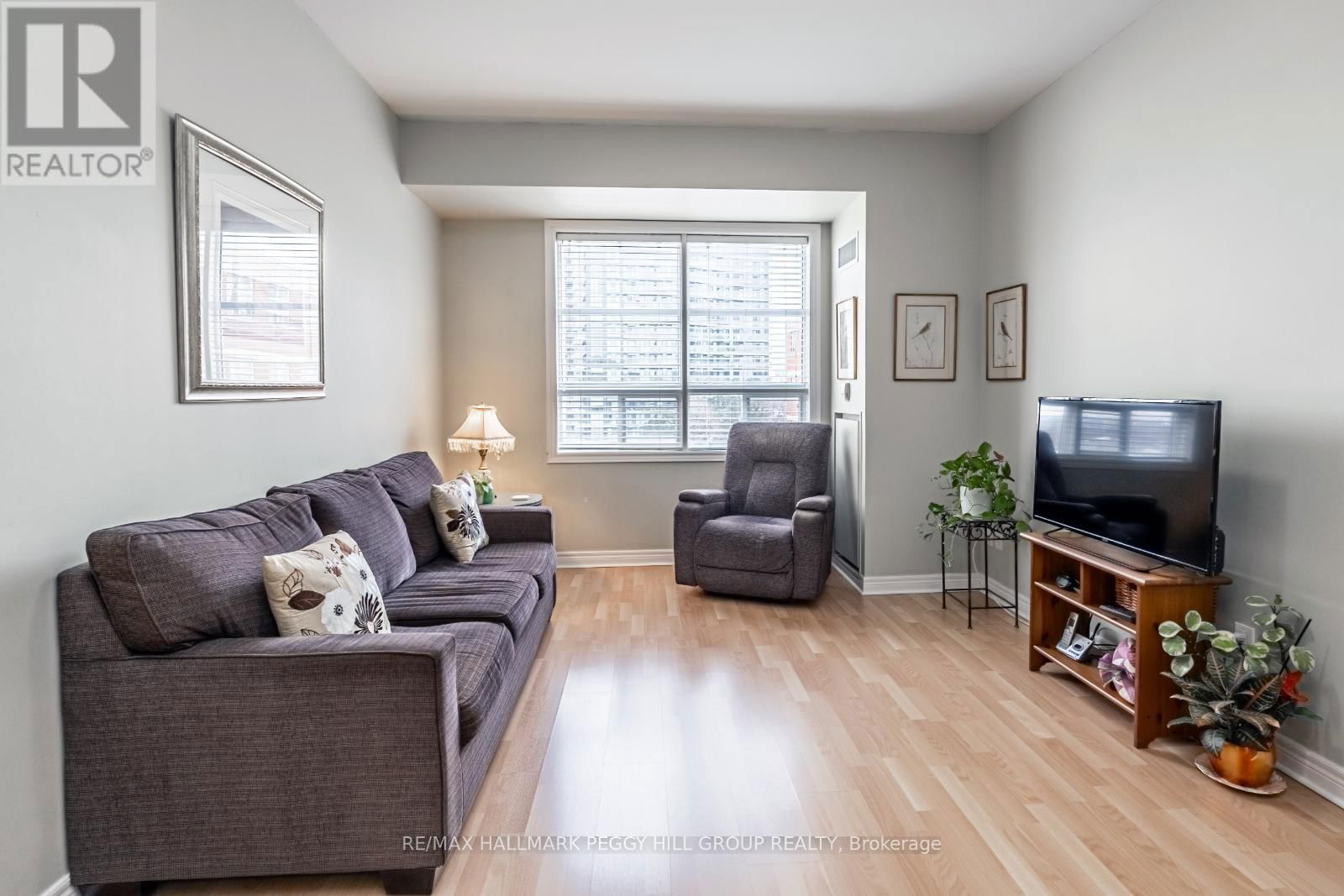 319 - 1415 LAWRENCE AVENUE WEST Image 2