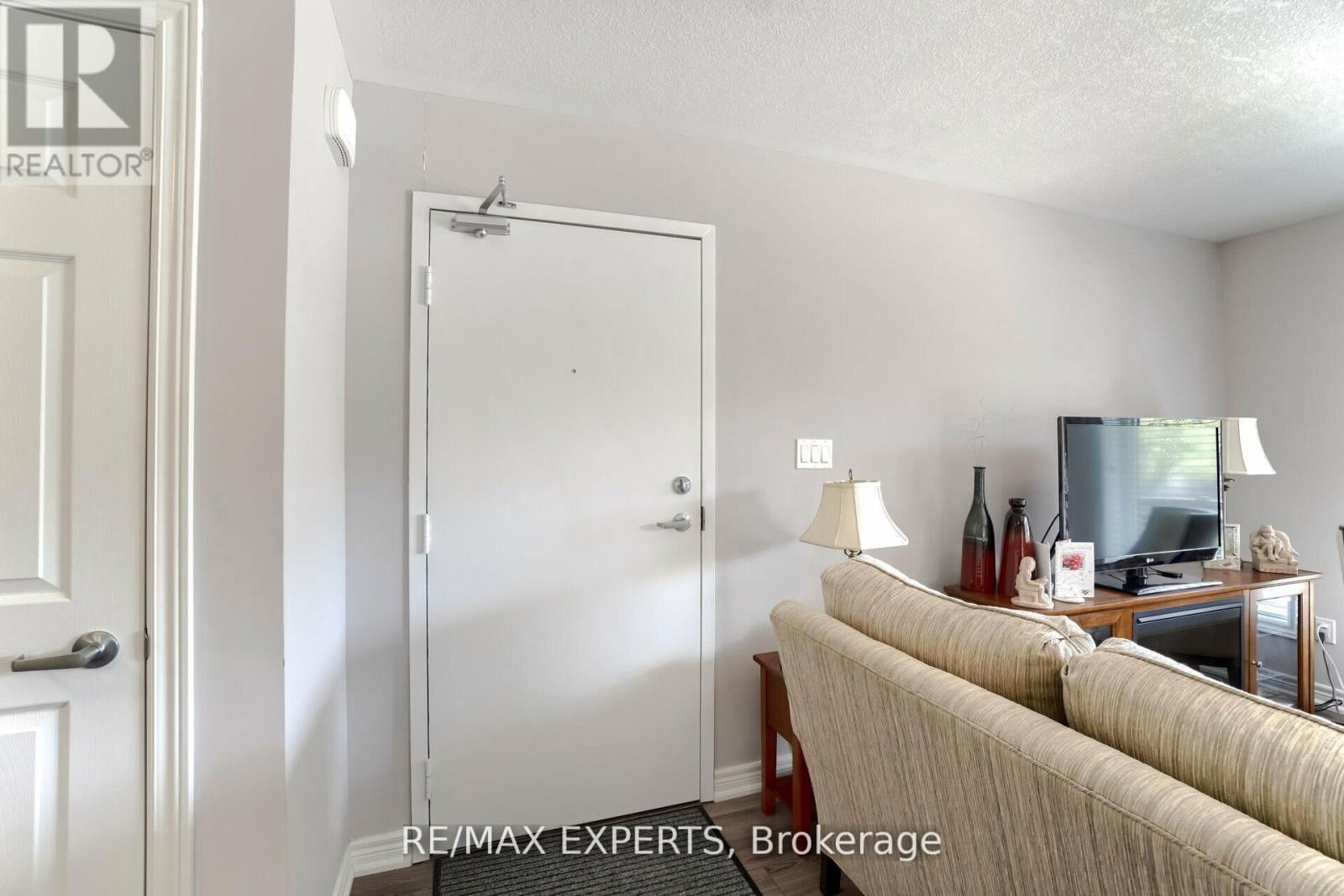 56 FIRST STREET Image 7