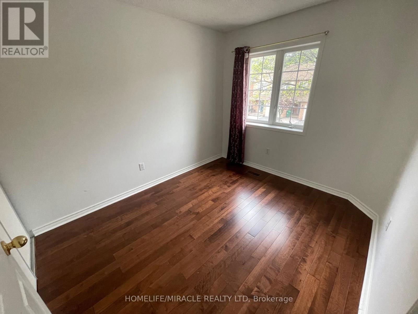 6 - 10 CHERRYTREE DRIVE Image 15