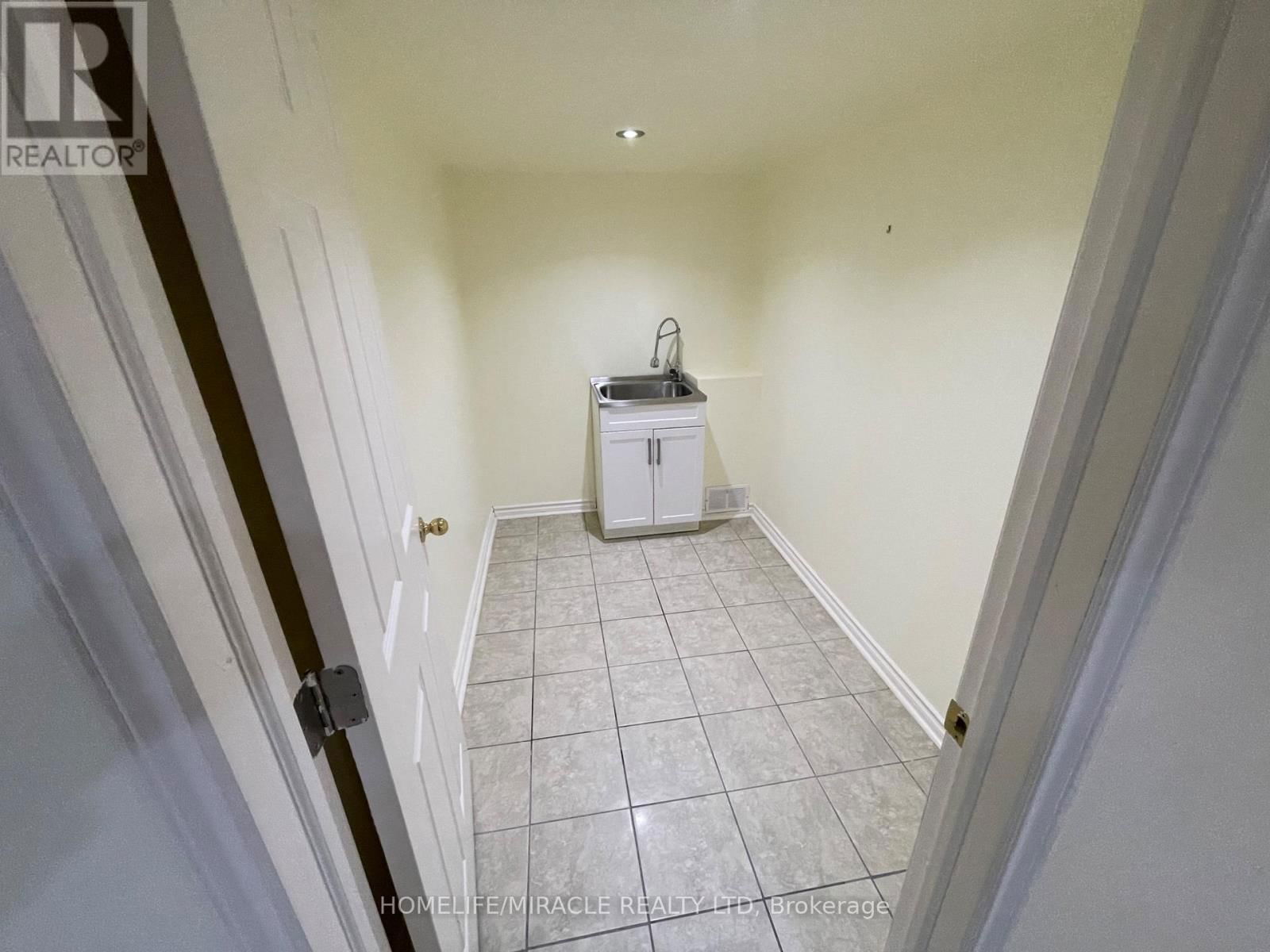 6 - 10 CHERRYTREE DRIVE Image 29