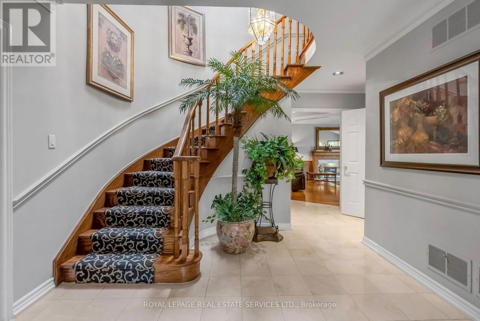 1401 THE LINKS DRIVE Image 19