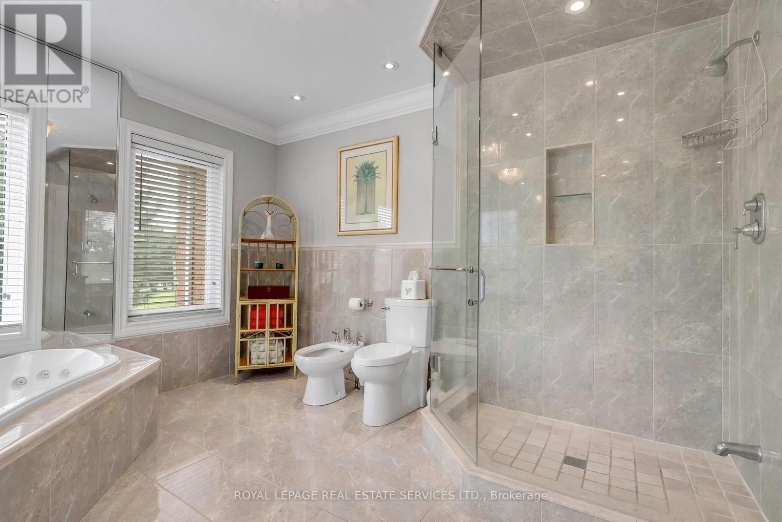 1401 THE LINKS DRIVE Image 24