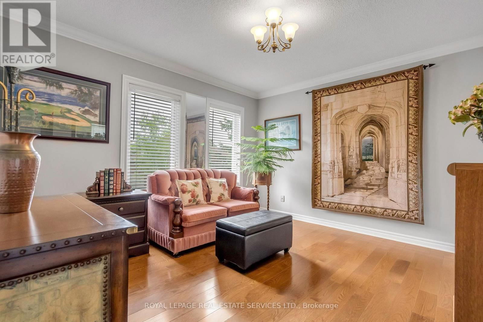 1401 THE LINKS DRIVE Image 29