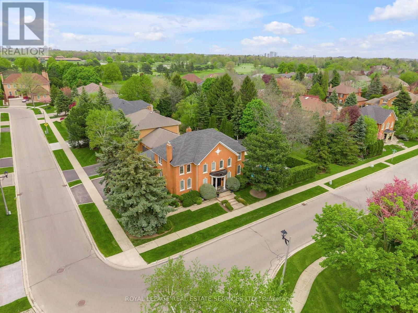 1401 THE LINKS DRIVE Image 3
