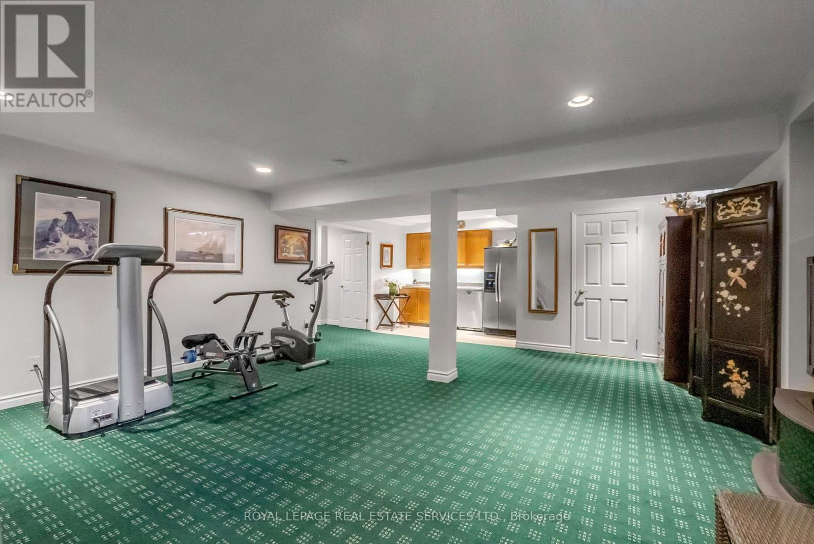 1401 THE LINKS DRIVE Image 39