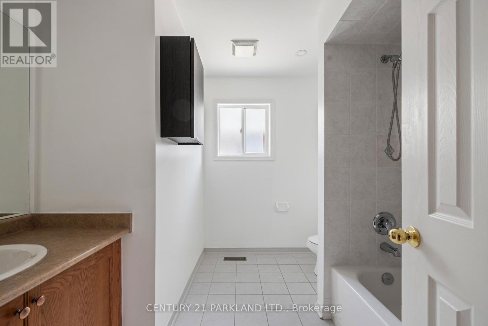 18 HUMBERSHED CRESCENT Image 38