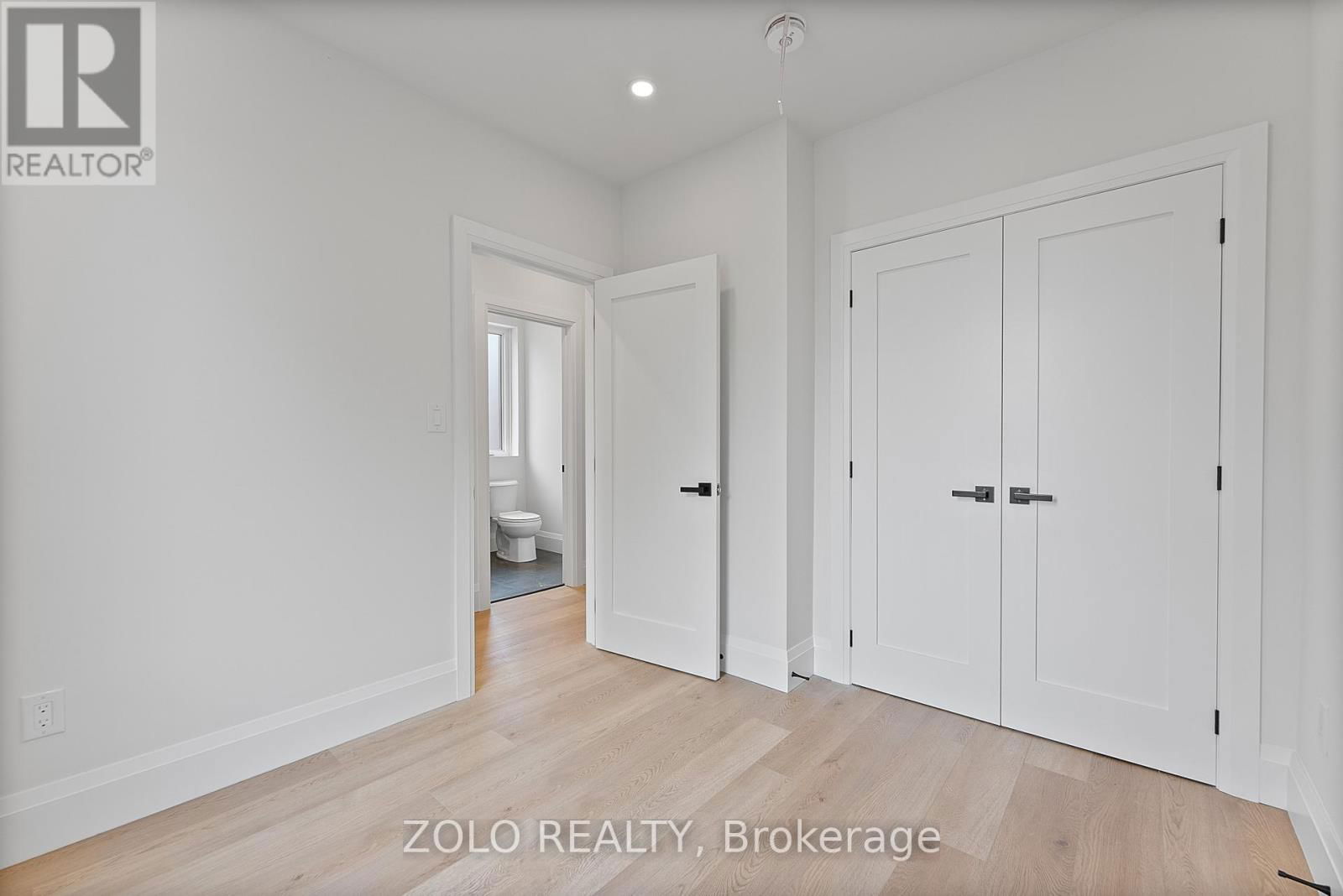 Upper - 1556 DAVENPORT ROAD Image 27