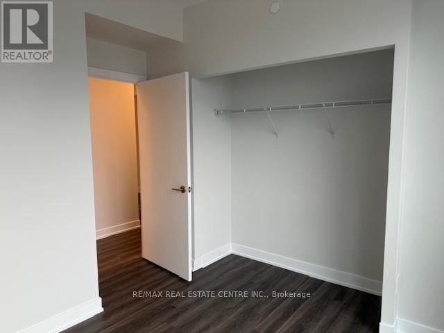 3611 - 430 SQUARE ONE DRIVE Image 9