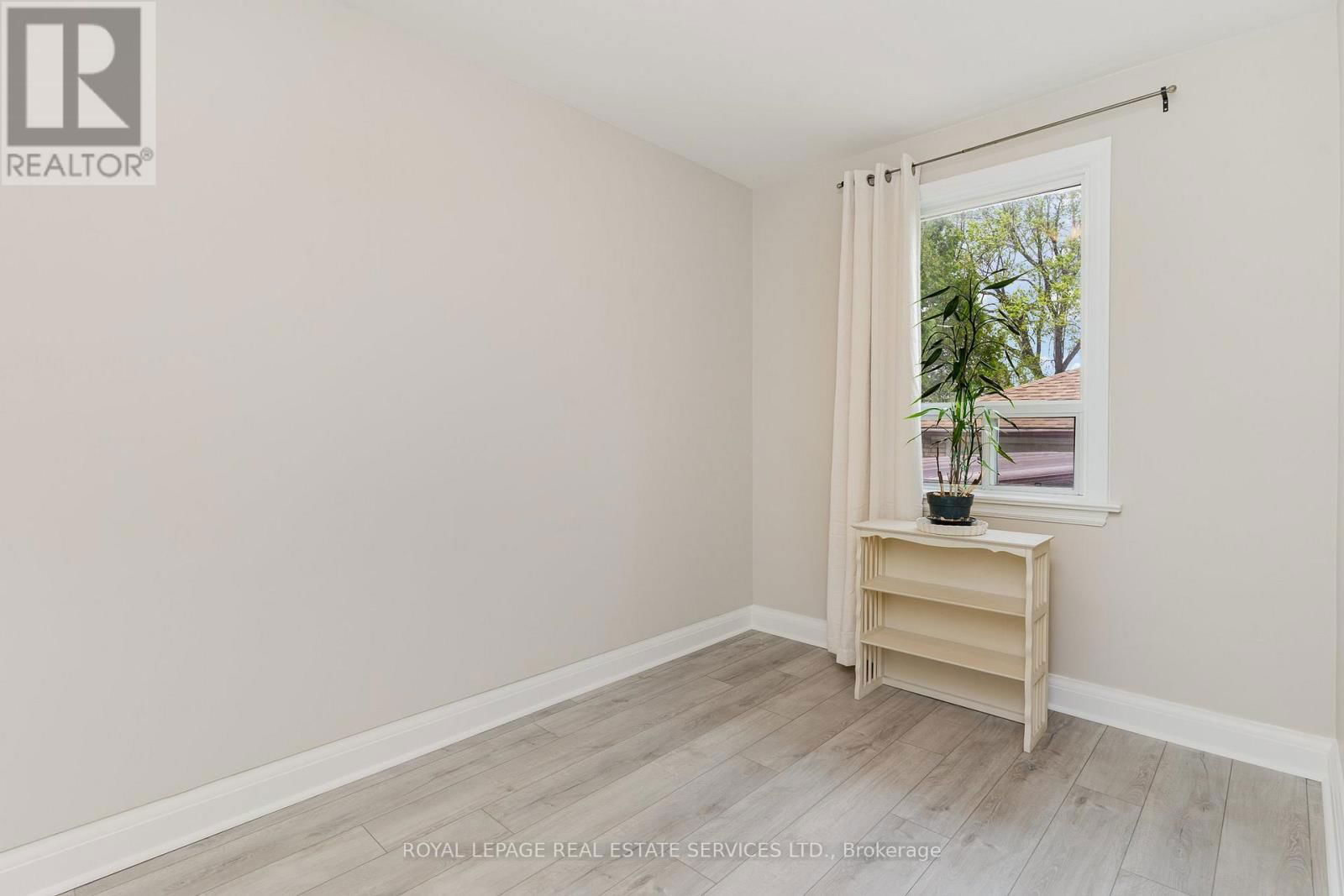 62 NASH DRIVE Image 13