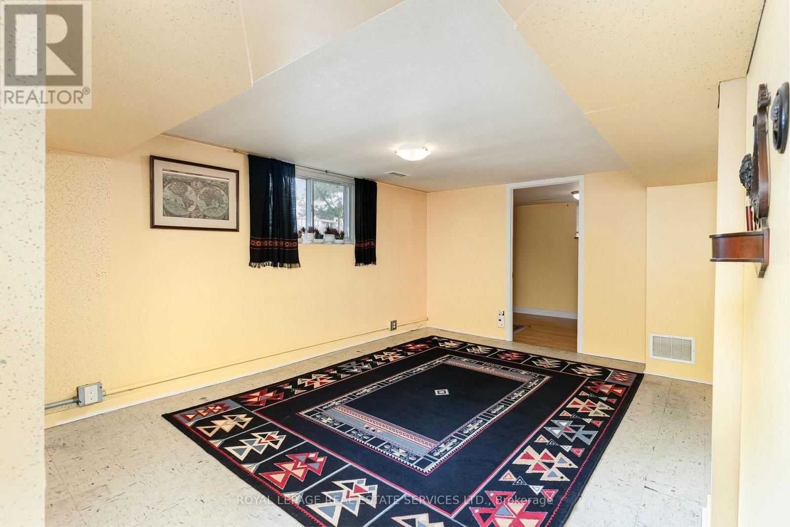 62 NASH DRIVE Image 16