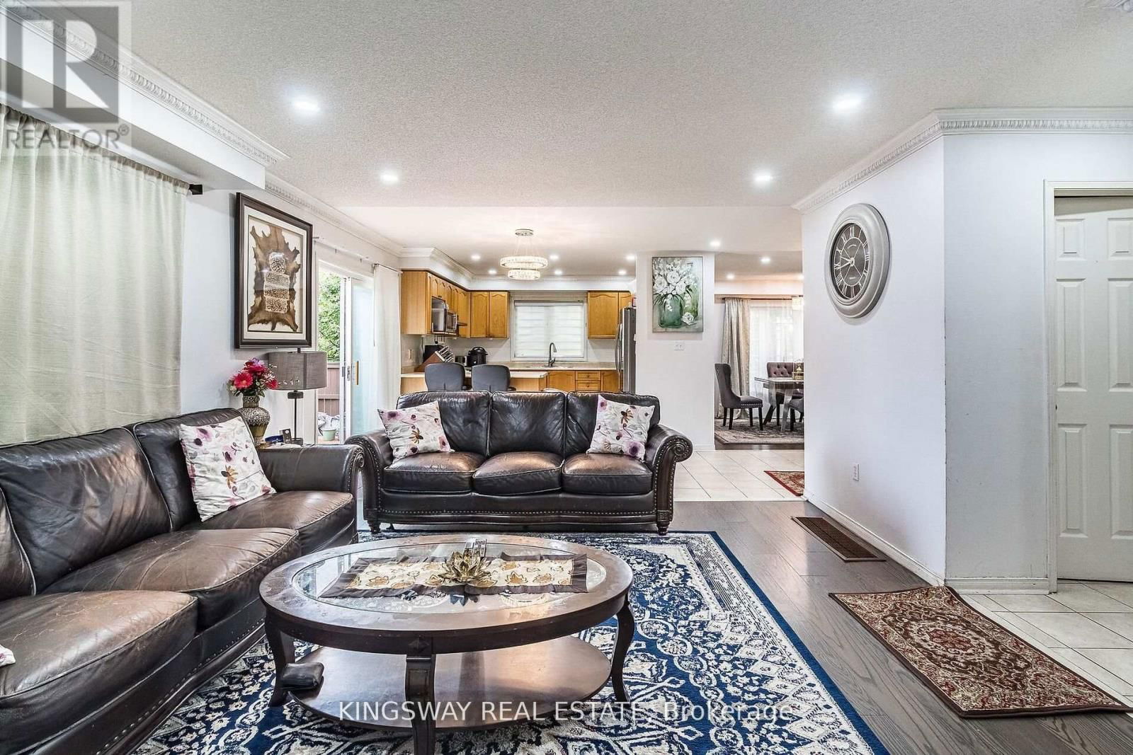 58 LEAGATE STREET Image 13