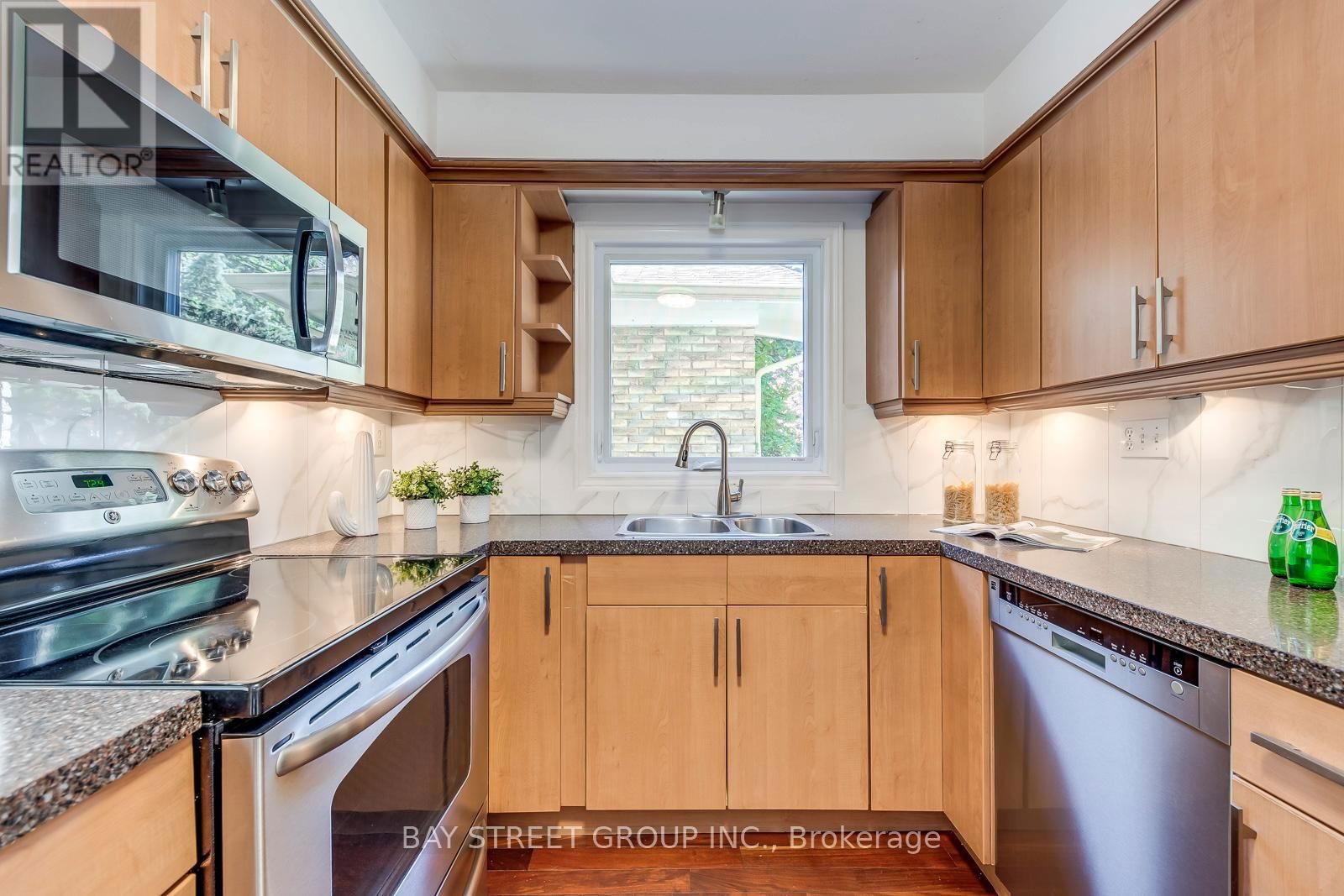 130 ALL SAINTS CRESCENT Image 18