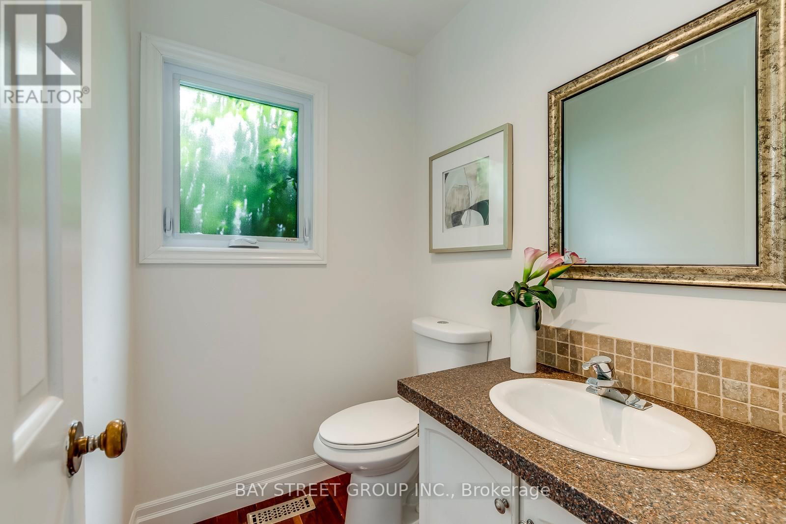 130 ALL SAINTS CRESCENT Image 21