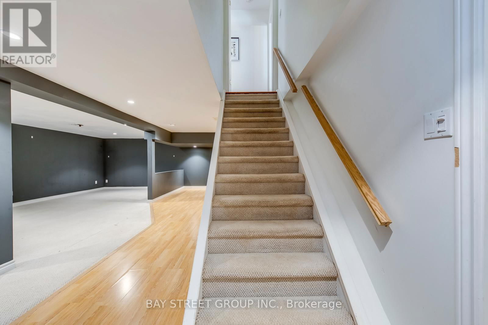 130 ALL SAINTS CRESCENT Image 37