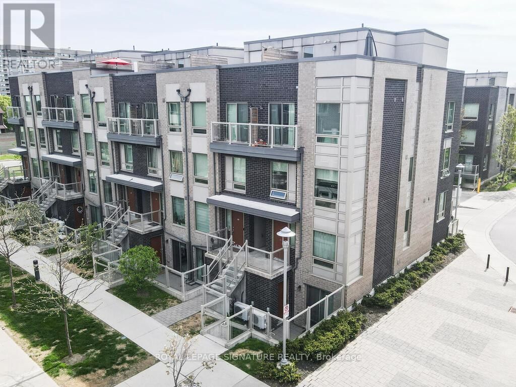 232 - 7 APPLEWOOD LANE Image 3