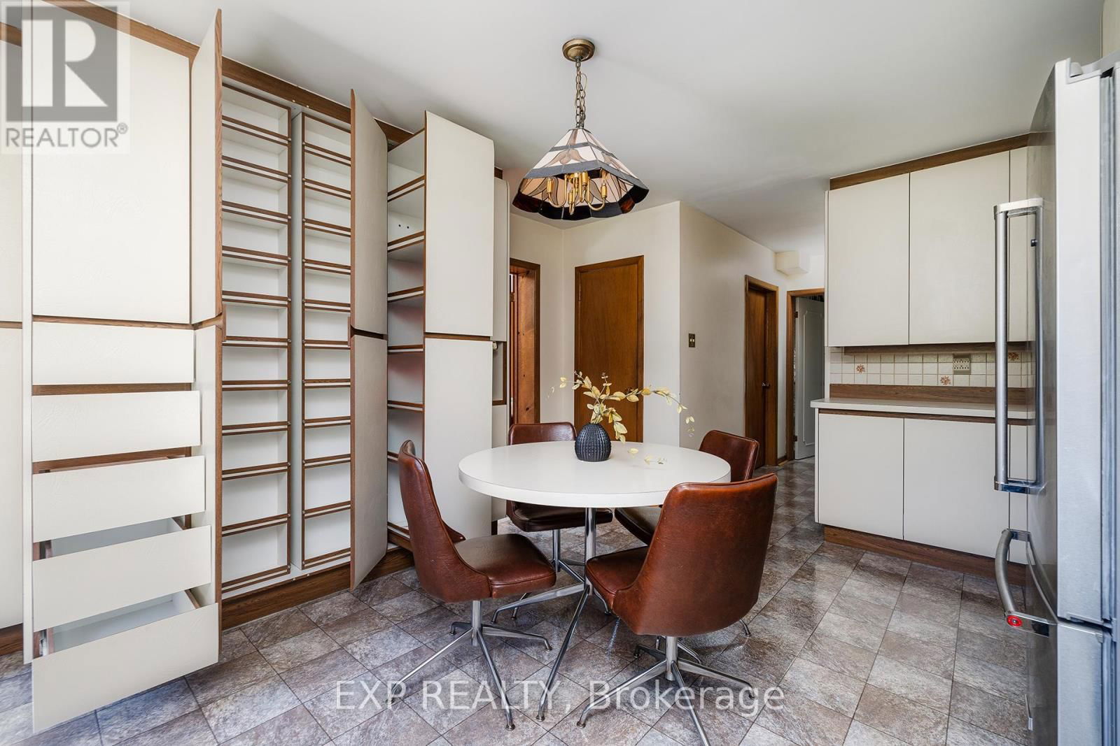 69 PETTIT DRIVE Image 10