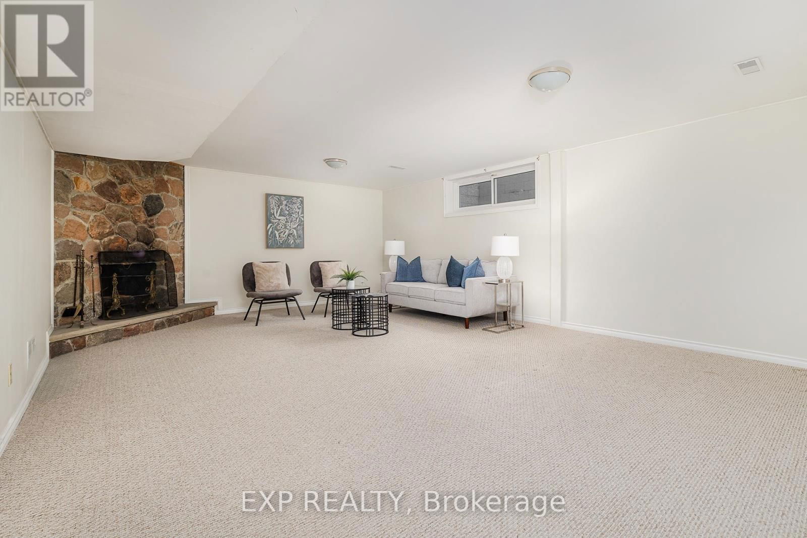 69 PETTIT DRIVE Image 28