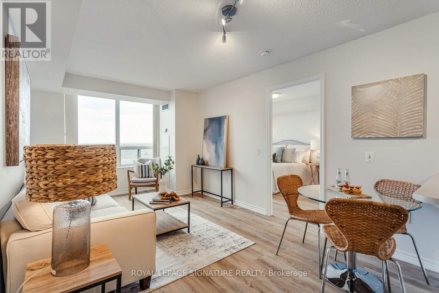 1707 - 55 STRATHAVEN DRIVE Image 11