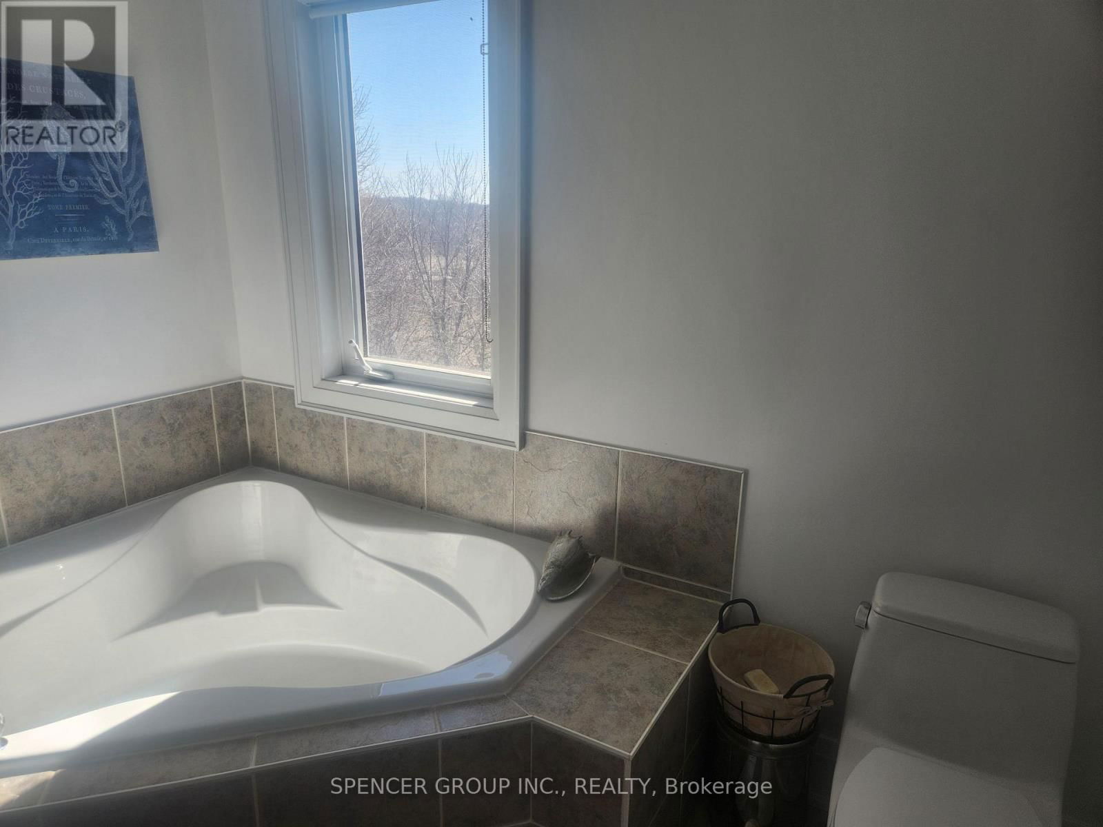 1484 INUIT TRAIL Image 15