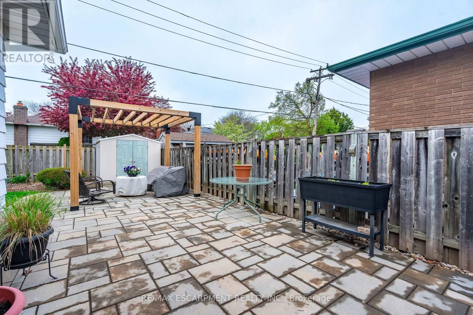 648 THORNWOOD AVENUE Image 34