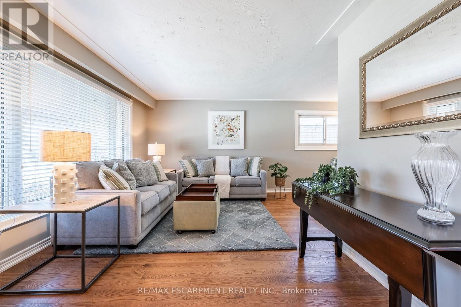648 THORNWOOD AVENUE Image 4